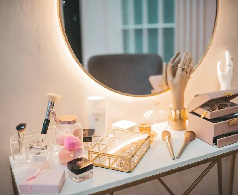 Szalon öltözőasztal